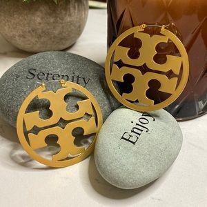 Tory Burch Matte Gold T Logo Earrings